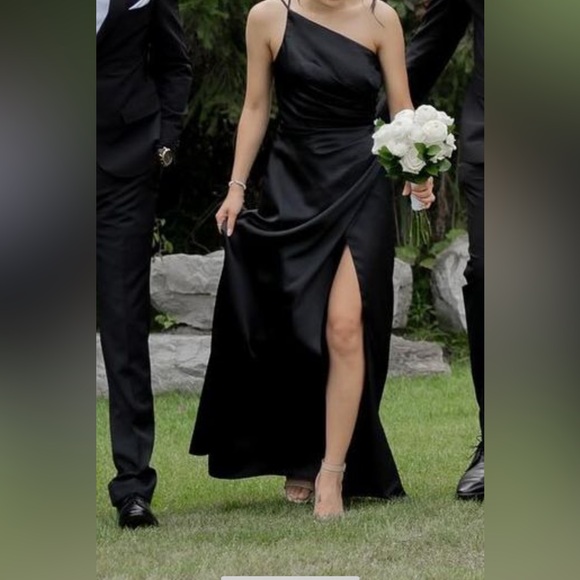 David’s Bridal Charmeuse Draped One-Shoulder Dress (Galina Signature) - Picture 6 of 6